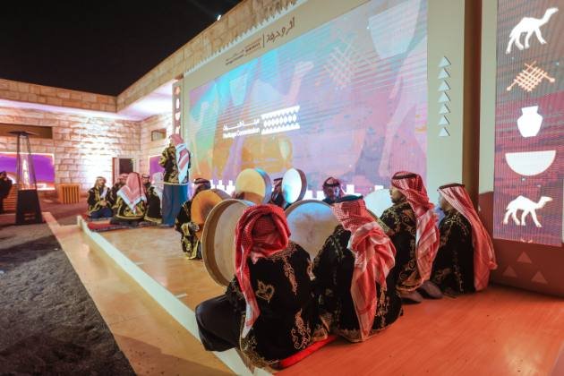 الإيثار والحرفة